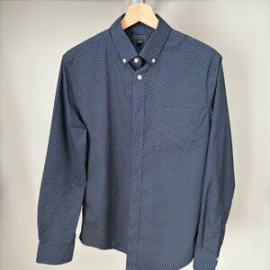 BANANA REPUBLIC | Men's Slim Fit Non-Iron Dress Shirt (SIZE S)